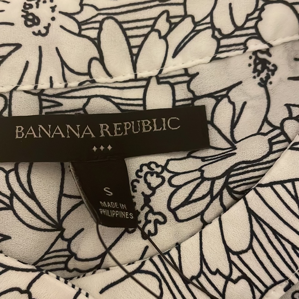 Banana republic blouse - Picture 3 of 4